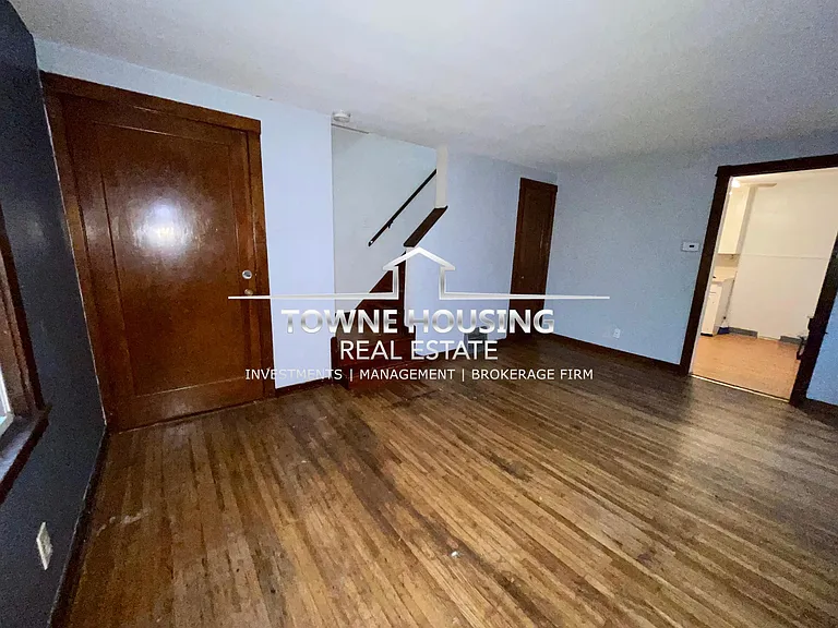 160 Woodward Ave — Photo 8