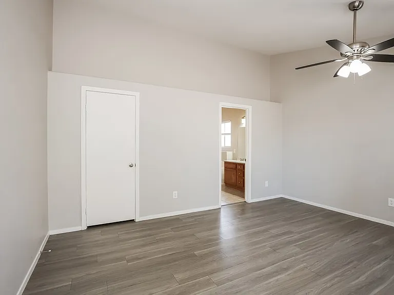 3744 Blue Dawn Dr — Photo 10