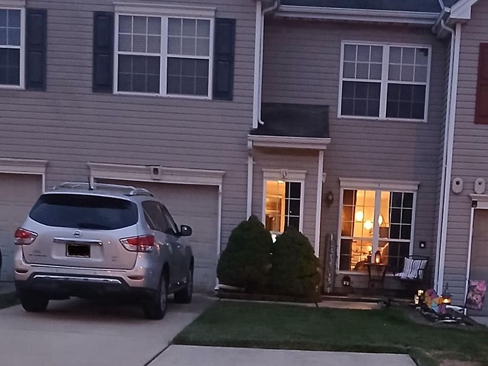 2nd image of 13 Sawgrass Ct