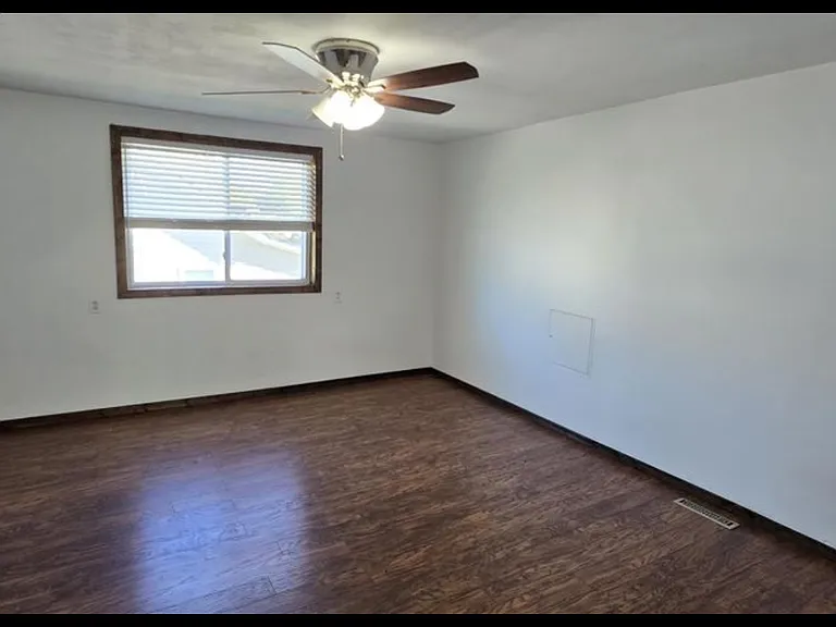 601 E Margaret St — Photo 10