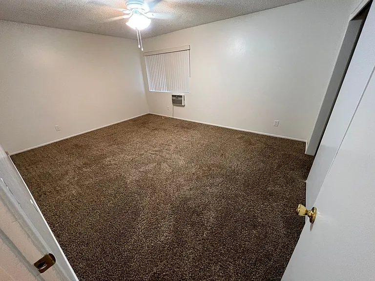 25283 Shepardson Dr — Photo 14