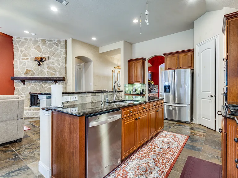 4654 Phillip Dr — Photo 11