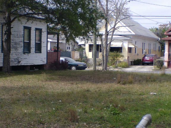 4th image of 1210 W 5th St