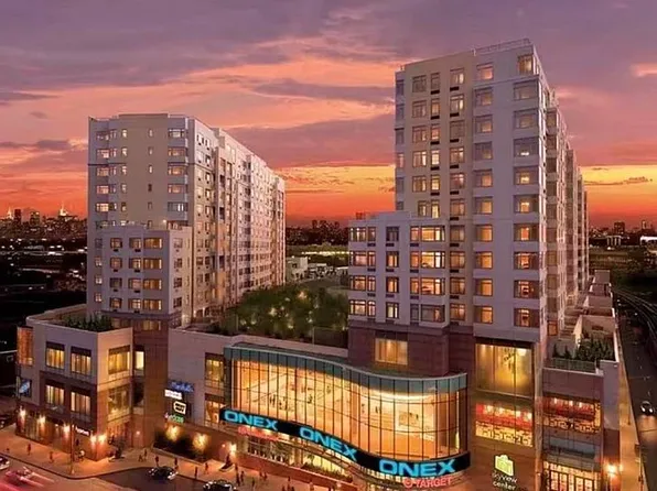40 26 College Point Blvd #18D, Flushing, NY 11354