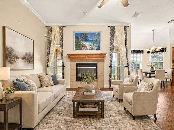 4th image of 1721 Fawn Valley Ln