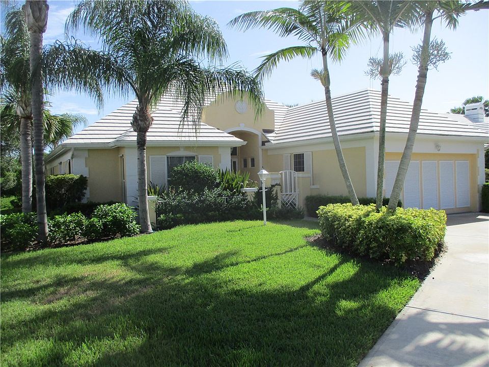 1st image of 620 Saint Annes Ln
