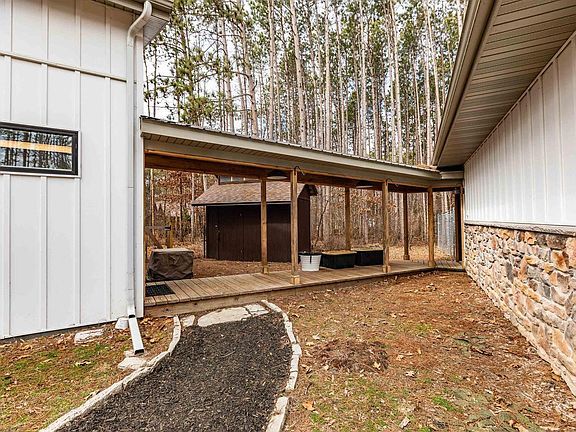 5th image of E3988 Martal Way