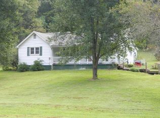 914 Sugar St, Chilhowie, VA 24319