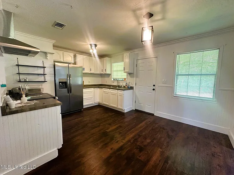 258 Conrad Ln — Photo 6