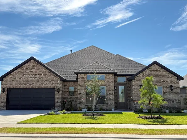 4205 Skylar Dr, College Station, TX 77845