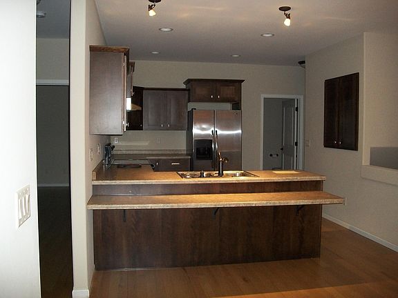 4th image of 3333 Bridlewood Dr