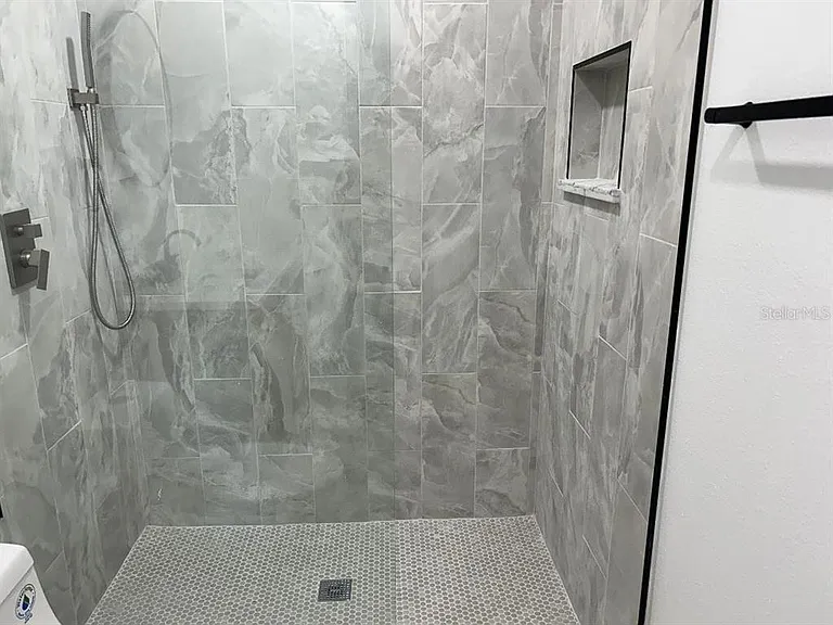 4611 W McElroy Ave — Photo 15