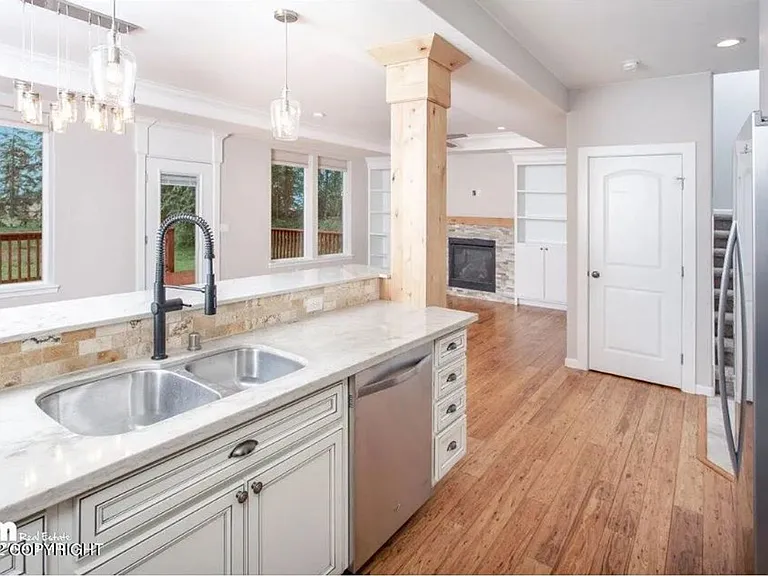 4750 W Kaylee River Cir — Photo 35