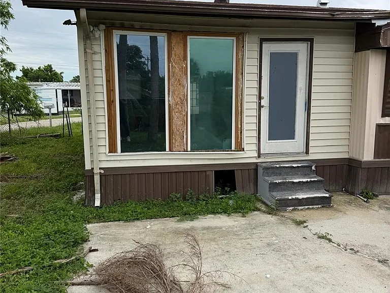 130 Lantern Pl — Photo 4