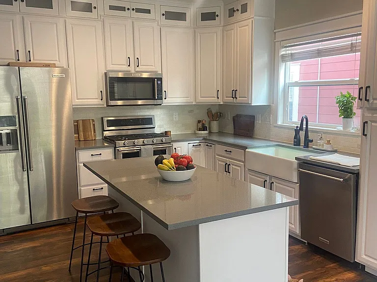 4322 W Pentenwell Ln — Photo 5