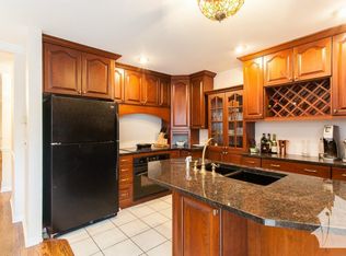 1330 N La Salle Dr APT 104A, Chicago, IL 60610