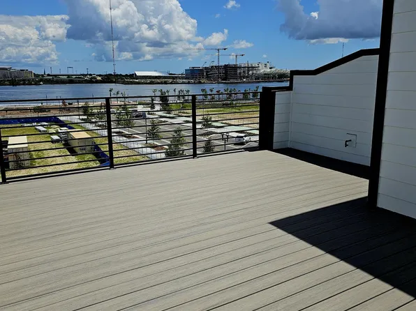 1942 PRUDENTIAL Drive, Jacksonville, FL 32207