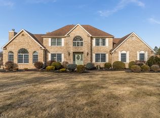 14 Van Fleet Rd, Neshanic Station, NJ 08853