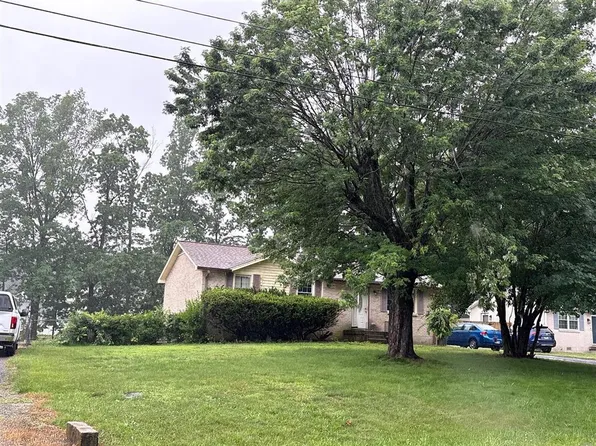 211 Hobbs Dr, White House, TN 37188