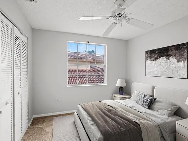 3178 NW 72nd Ave — Photo 11