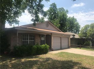 2801 Carten St, Fort Worth, TX 76112