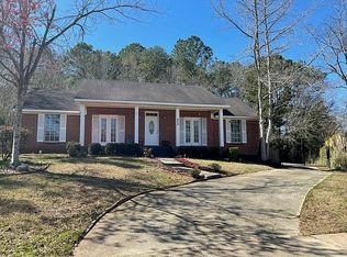 408 Lakeview Dr W, Mobile, AL 36695
