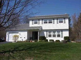 137 Oxford Ct, Voorheesville, NY 12186