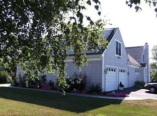 8 Miller St, Middletown, RI 02842