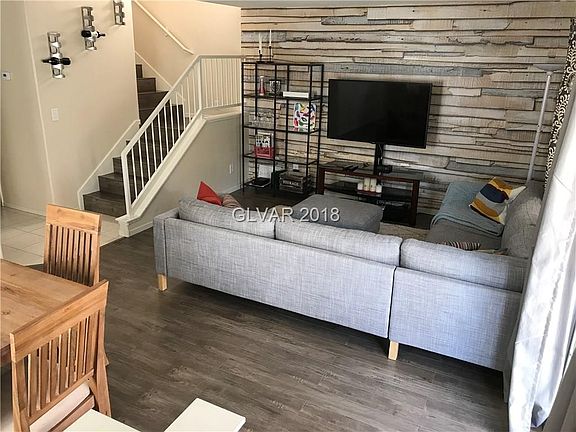 3rd image of 5344 Chili Pepper St
