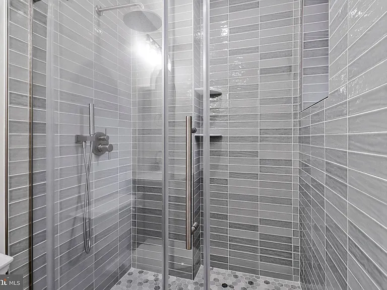 29 N St NW #1 — Photo 13