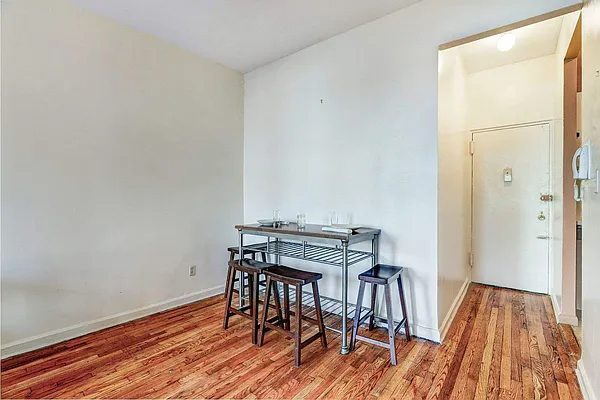 Sold by Sotheby's International Realty | media 3