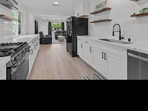 4th image of 7806 37th Ave #A