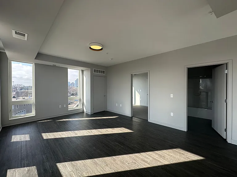 Luna Apartments — Photo 114