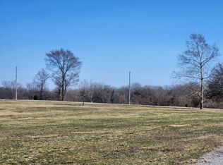 821 Bluebell Lake Rd, Du Quoin, IL 62832