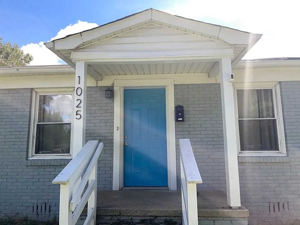 1025 Holland Ave #B