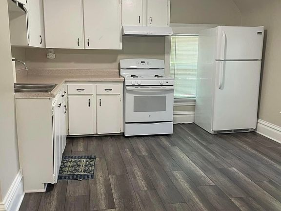 5th image of 2520 Edina Blvd APT 2