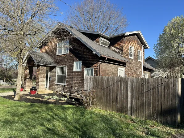 110 Alumni Ave, Hopkinsville, KY 42240