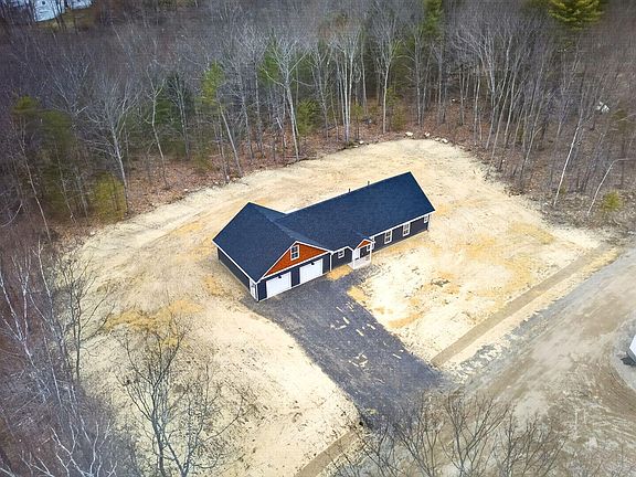 2nd image of 103 McGrath Pond Loop Road