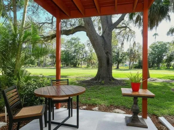 1968 Toucan Way, Sarasota, FL