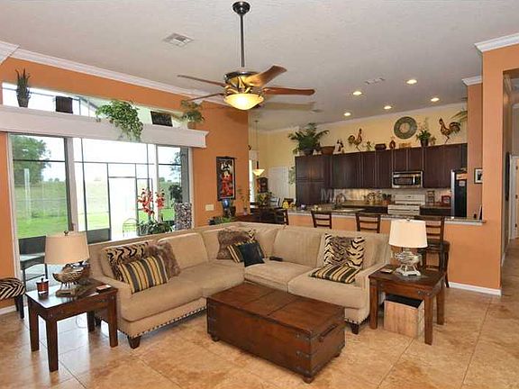 5th image of 2936 Majestic Isle Dr