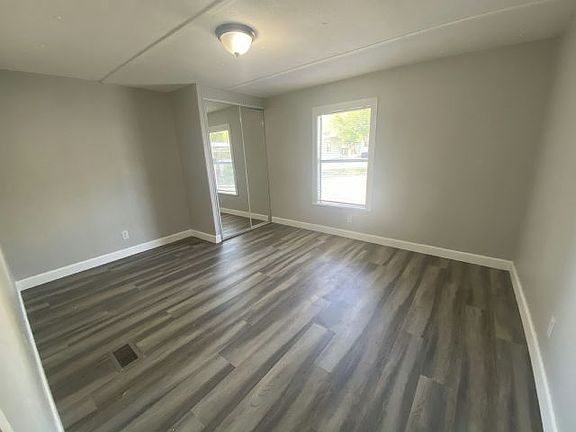 5th image of 1679 Genie St #32