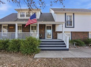 24101 E 88th St, Lees Summit, MO 64064