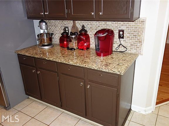4th image of 510 E Lake Ct