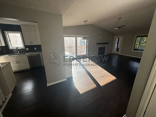 2726 Sandstone Ter NE Photo 1