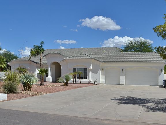 2nd image of 16027 N 41st Pl