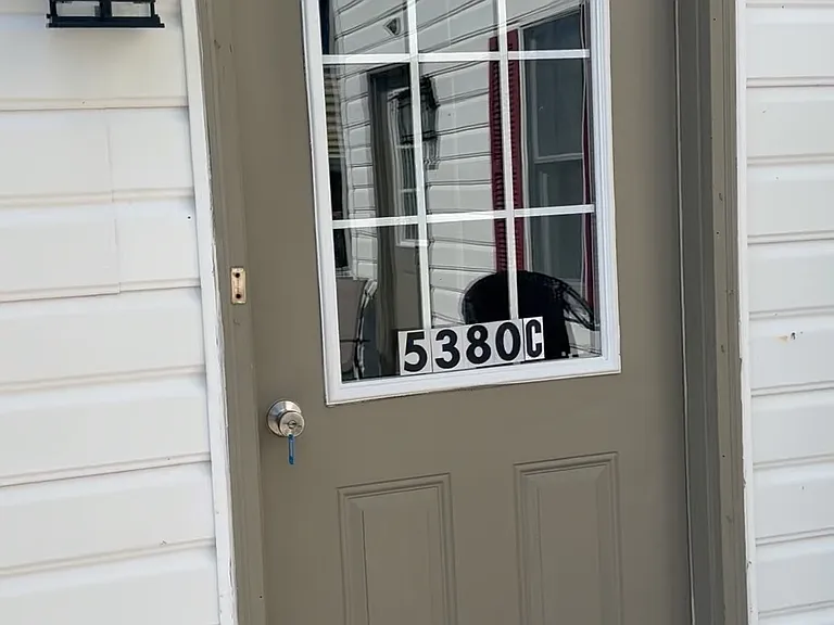 5380 Carlisle Pike #C — Photo 8