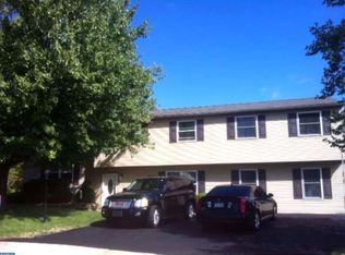 305 Pomander Ave, Reading, PA 19606