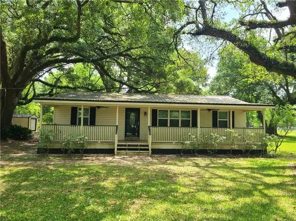 8535 Clement Poiroux Ln, Irvington, AL 36544
