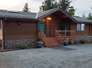 7172 Heggenes Rd, Clinton, WA 98236