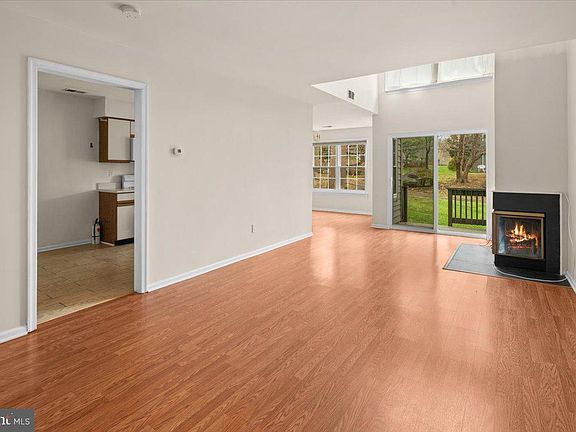 4th image of 36 Needham Way